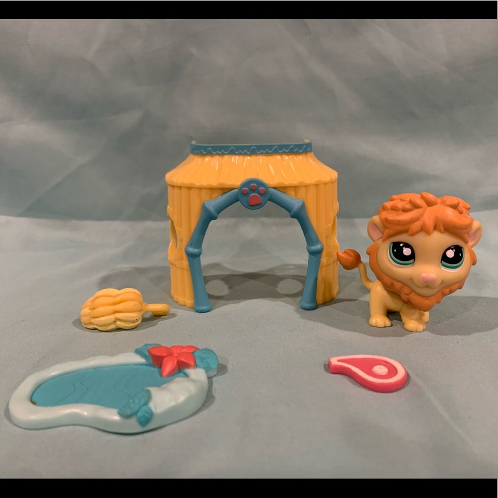 Littlest Pet Shop RARE Lion #1004 Jungle Set LPS